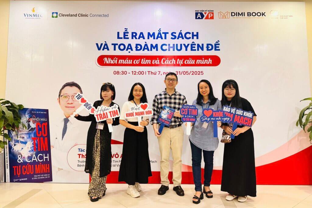 DIMI BOOK ra mắt sách